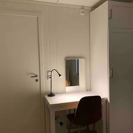 Apartman Moderne Og Fullt Utstyrt 3-rom Hageleilighet Sentrum Naer