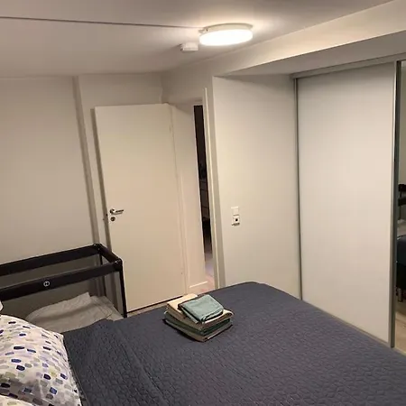 Moderne Og Fullt Utstyrt 3-rom Hageleilighet Sentrum Naer Apartamento *