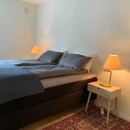 Moderne Og Fullt Utstyrt 3-rom Hageleilighet Sentrum Naer Lejlighed Bergen